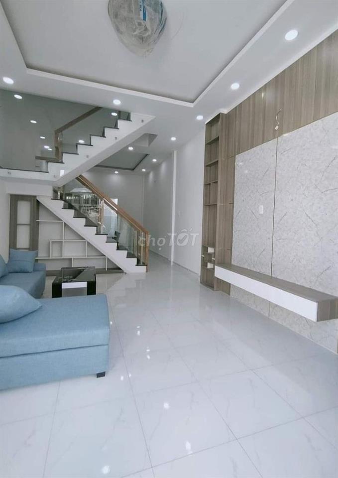 Cho thuê nhà HXH 490/6A Nguyễn Tri Phương P.9 Q.10