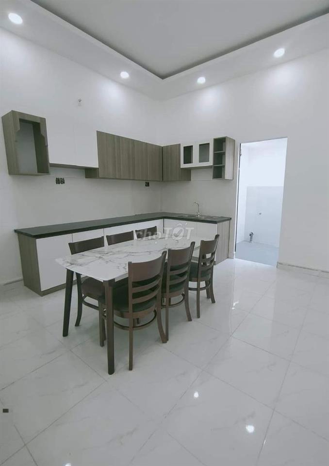 Cho thuê nhà HXH 490/6A Nguyễn Tri Phương P.9 Q.10