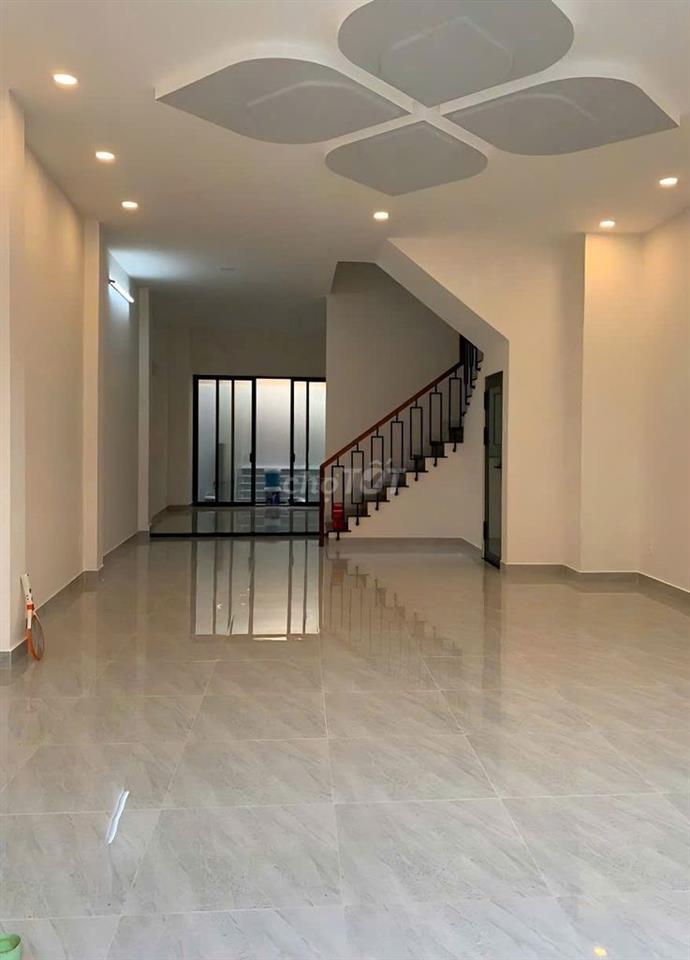 Cần cho thuê nhà MT 613B Đường 3/2 P.8 Q.10