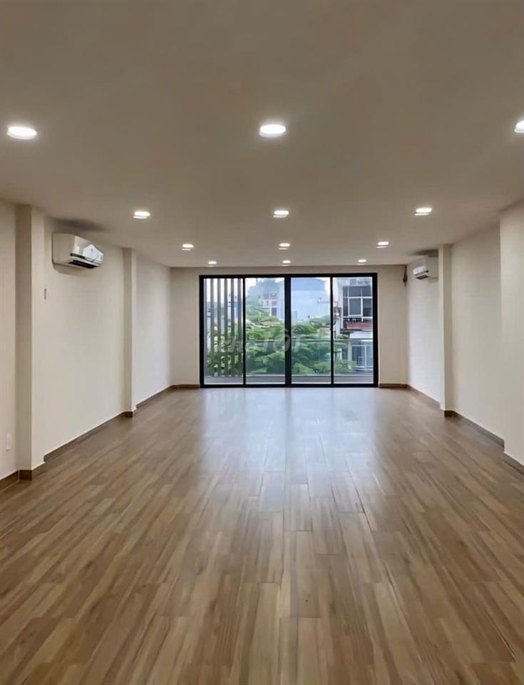 Cần cho thuê nhà MT 613B Đường 3/2 P.8 Q.10