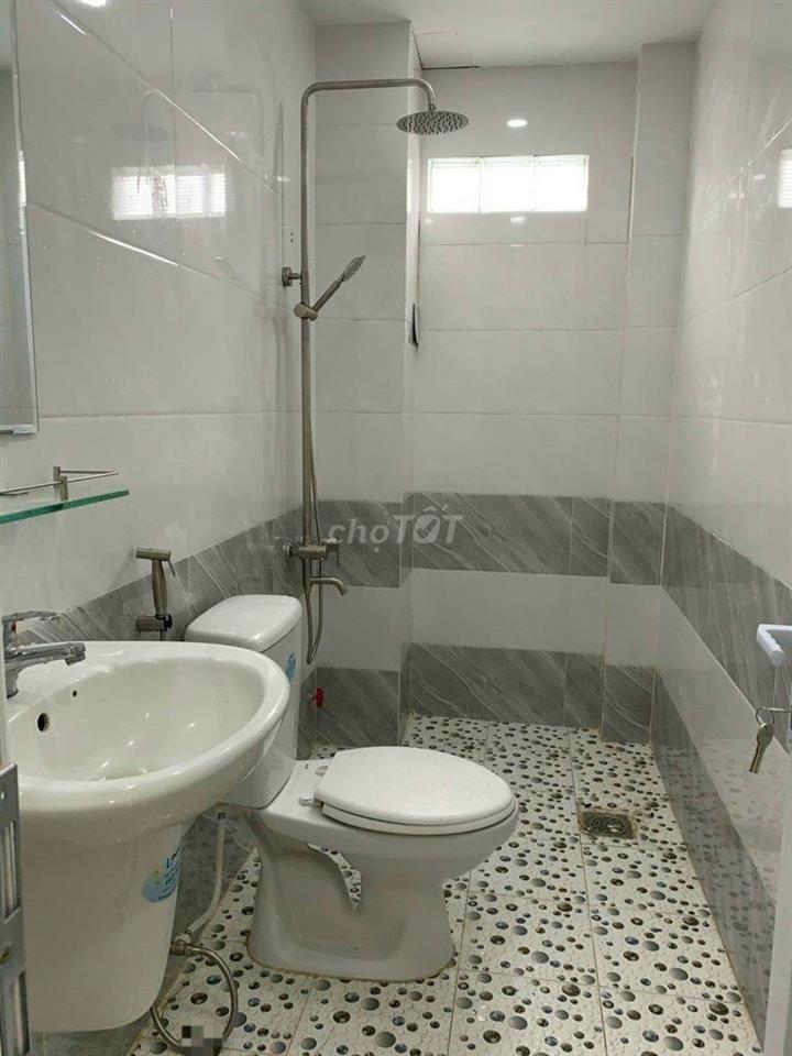 Cho thuê nhà căn góc HXT 284/4A Lý Thường Kiệt P.14 Q.10
