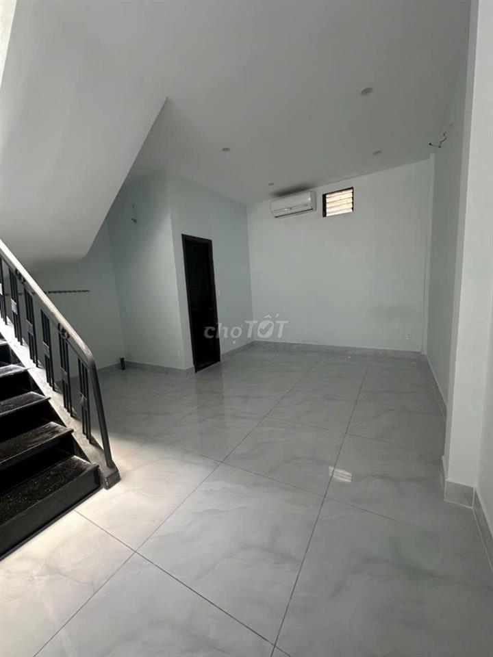 Cần cho thuê nhà Mặt Tiền 39A Đường Lý Thường Kiệt P.7 Quận 10 