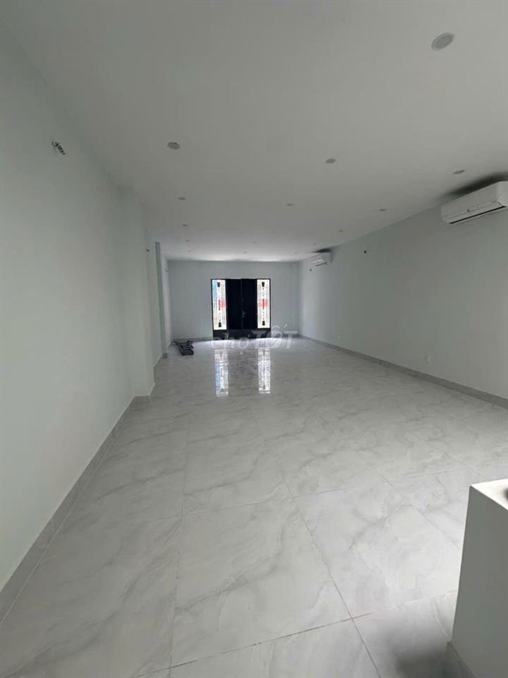 Cần cho thuê nhà Mặt Tiền 39A Đường Lý Thường Kiệt P.7 Quận 10 