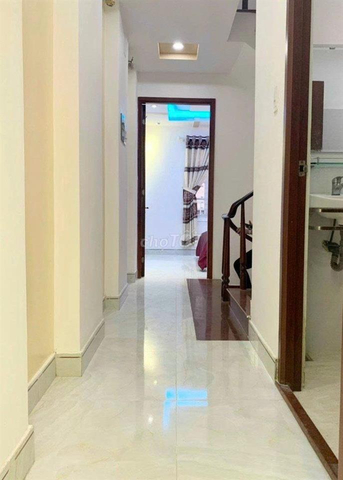 Cần cho thuê nhà HXT 118/3B Trần Quang Diệu P.14 Q.3