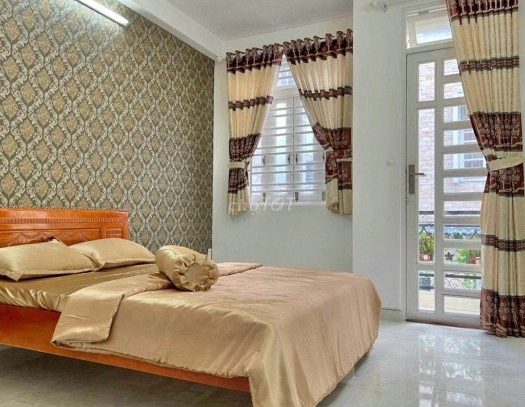 Cần cho thuê nhà HXT 118/3B Trần Quang Diệu P.14 Q.3