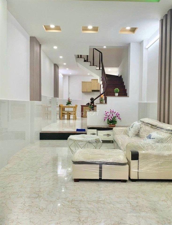 Cần cho thuê nhà HXT 118/3B Trần Quang Diệu P.14 Q.3