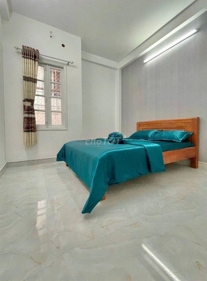 Cần cho thuê nhà HXT 118/3B Trần Quang Diệu P.14 Q.3