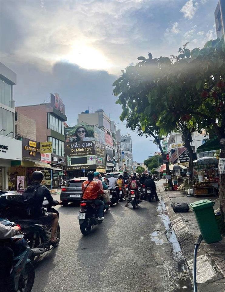 Cần cho thuê Mặt Bằng Đường Hoàng Hoa Thám P.13 Q.Tân Bình