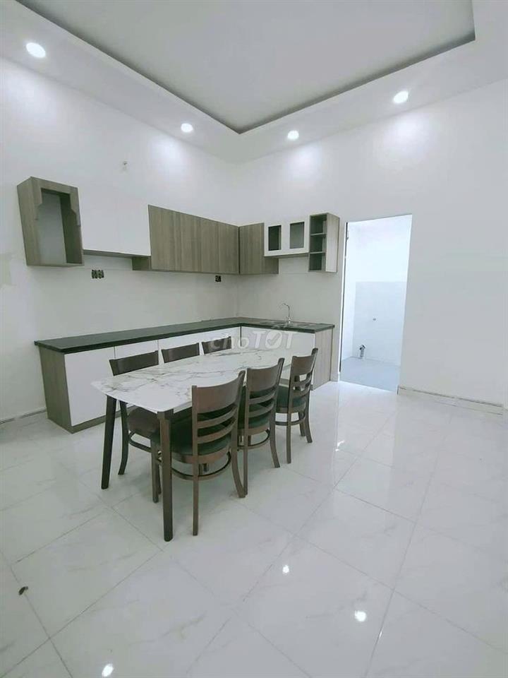 Cần cho thuê nhà HXH 68/2B Đồng Nai P.15 Q.10