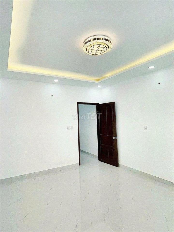 Cần cho thuê nhà HXH 200/4A Phạm Văn Hai P.5 Q.Tân Bình