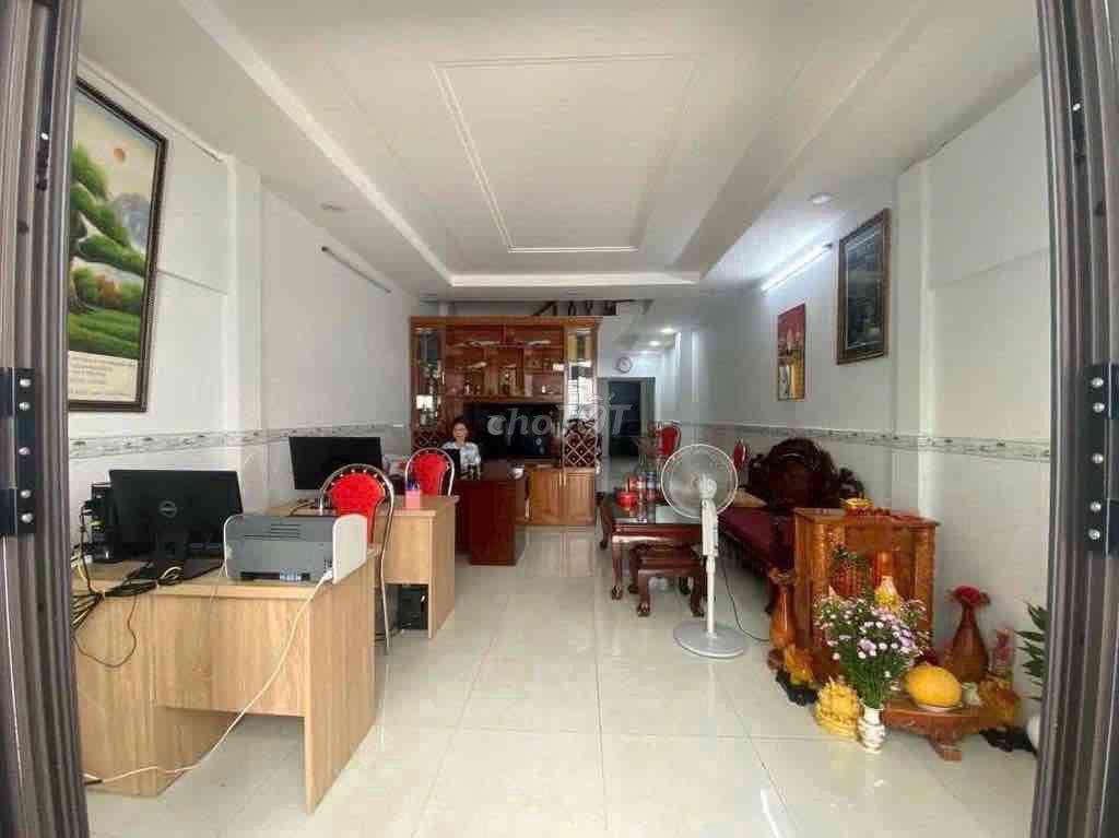 cho thuê nhà Lê Hồng Phong Q10, gần vòng xoay lý thái tổ. 5PN