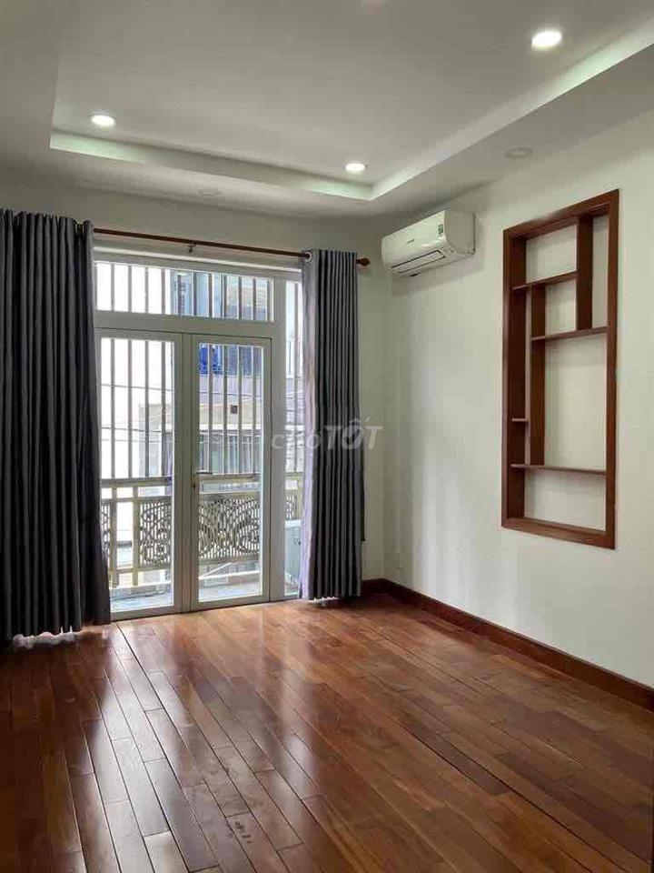 cho thuê nhà Hẻm 565 bình thới, gần công an Q11. DT: 4x17, 5PN