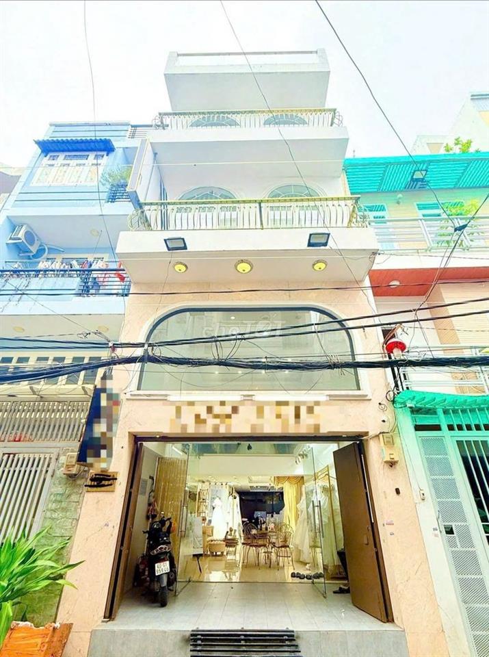 Hiếm - Trung tâm Sư Vạn Hạnh, Quận 10. Ngang 5m, giá thuê tốt.