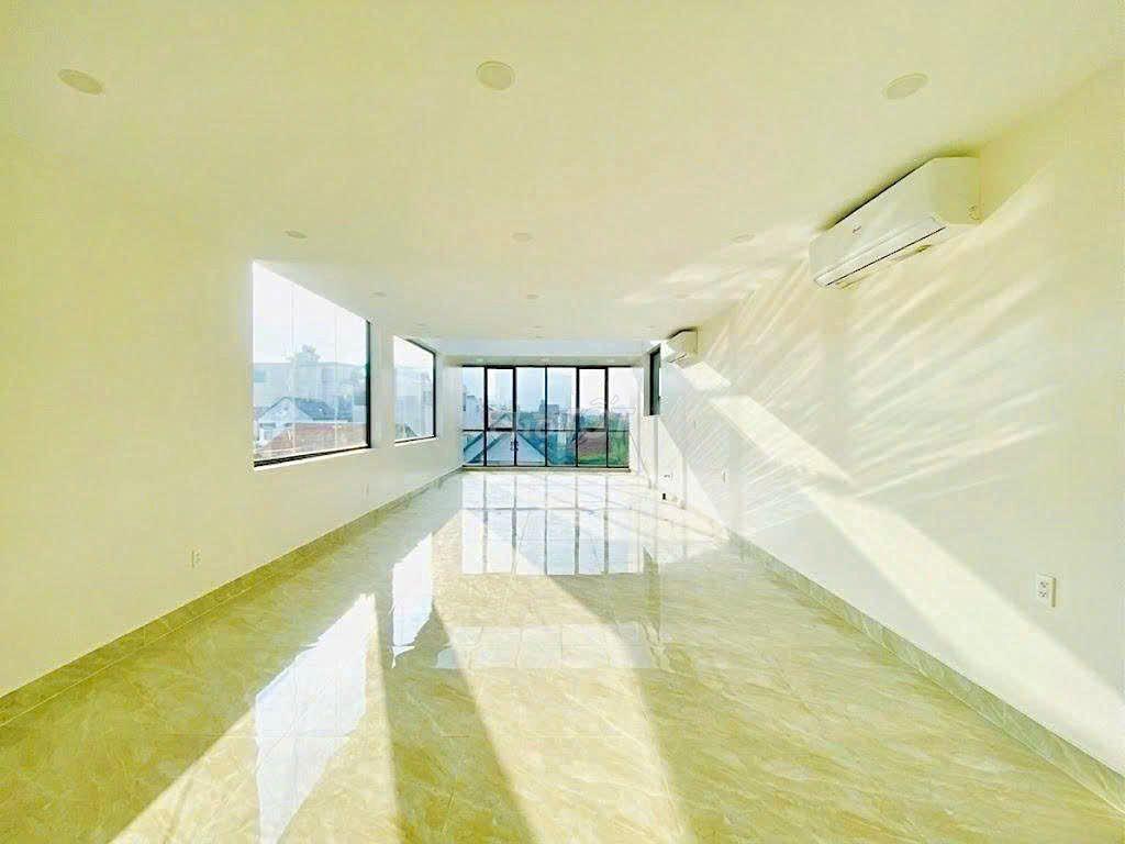 NHÀ MỚI KENG - 36D Nguyễn Giản Thanh, P,15, Q.10 - 4 Tầng, DTSD 350m2