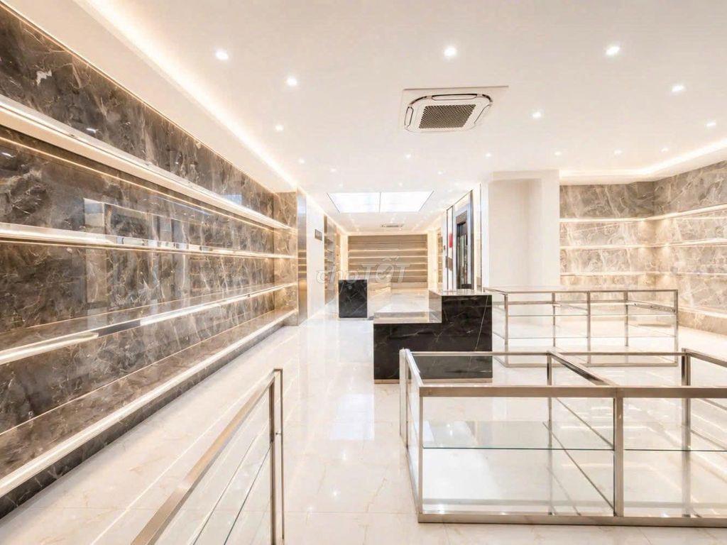 SIÊU PHẨM - Mặt tiền Bạch Mã, P.15, Q.10 - 5 Tầng - Tổng DTSD 888m²