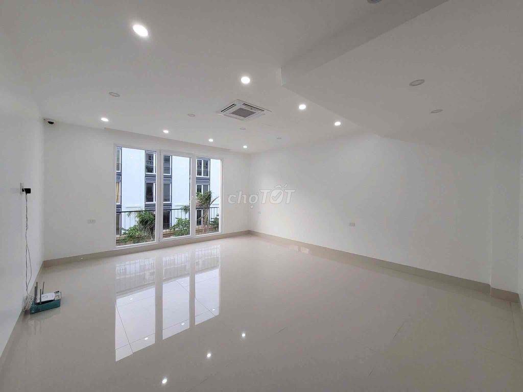 SIÊU PHẨM TÂN BÌNH – 212C NGUYỄN THÁI BÌNH, P.12, Q.TÂN BÌNH – 4 TẦNG