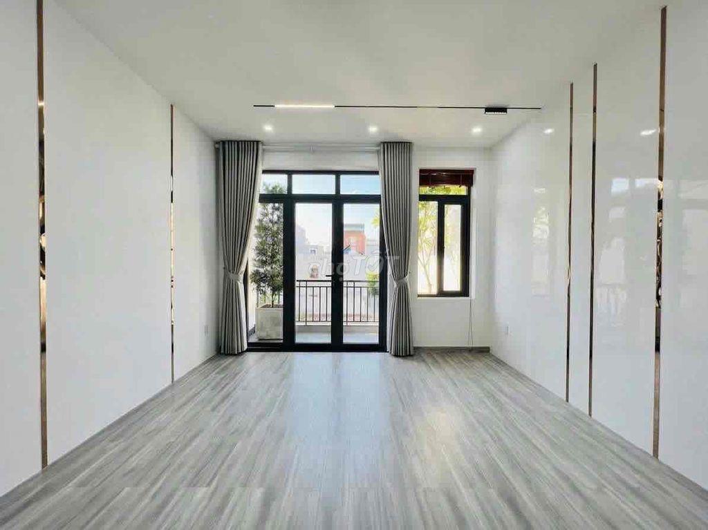 SIÊU MỚI SIÊU SANG - 418E VÕ VĂN TẦN, P. BÀN CỜ, TP.HCM - 4 TẦNG SÀN S