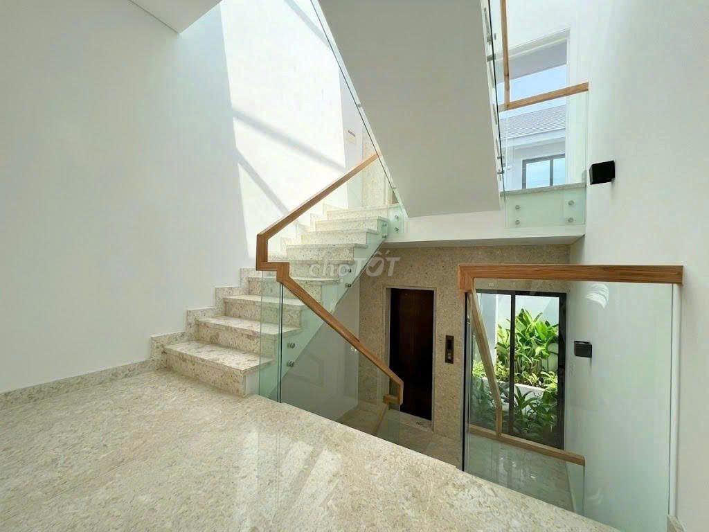 SIÊU PHẨM LÊ VĂN SỸ - 399A LÊ VĂN SỸ,P.14, Q3 - 4 Tầng, TM, DTSD 400m2