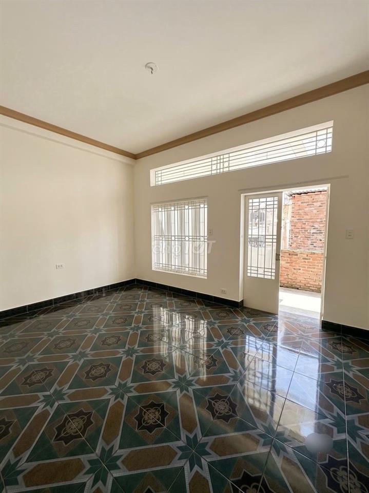 NHÀ MỚI GIÁ TỐT – 68A Trương Công Định, P.14, Q.Tân Bình. DTSD 400M2.