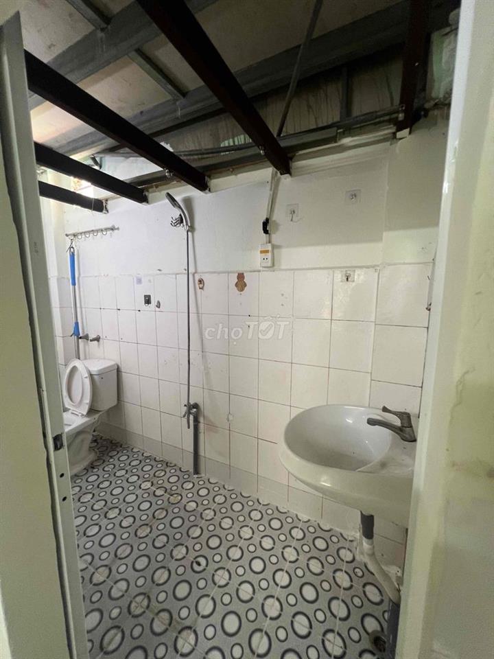 🟤🪵🏡 NHÀ 1 TRỆT 1 LẦU – HẺM 159 HÒA HƯNG, QUẬN 10 – CHỈ 5TR/THÁNG 🟡🌾i