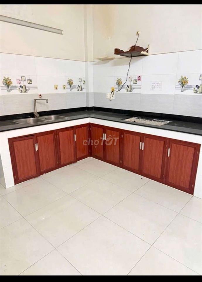 Q10- nhà mới - 4 tầng - 4 phòng ngủ - 14 triệu TL