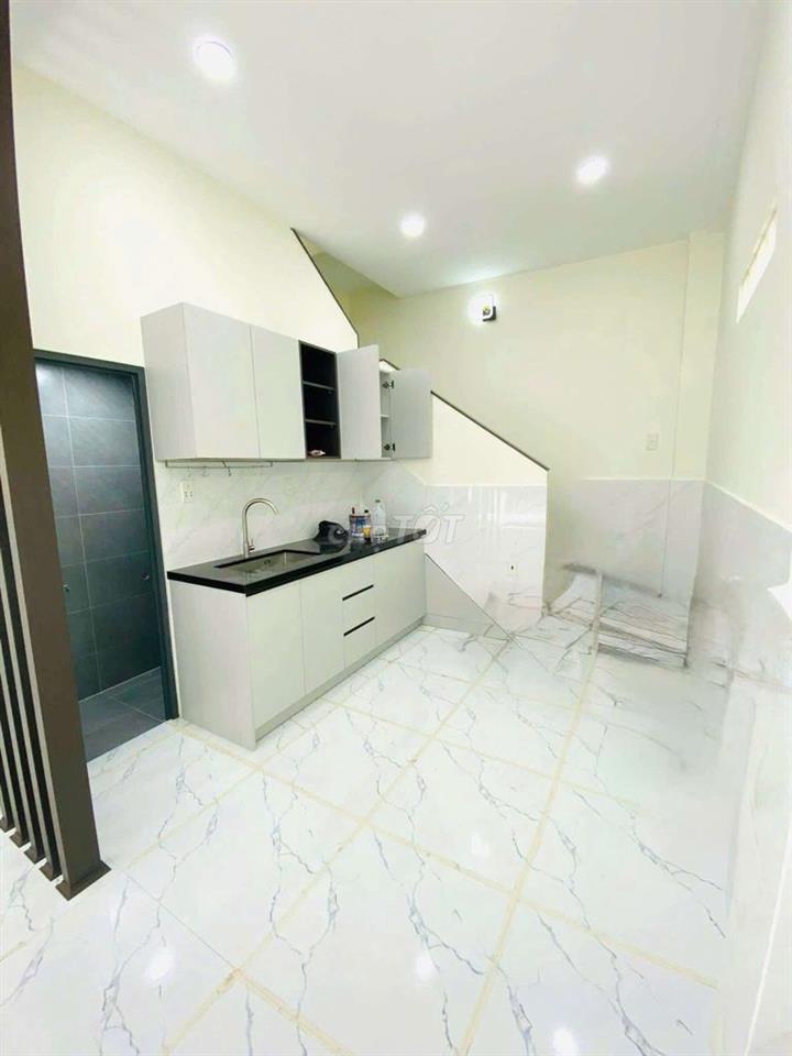 Q11- Nhà 3 tầng - Hẻm xe hơi - ông ích Khiêm - giá chỉ 5 tỷ nhỉnh