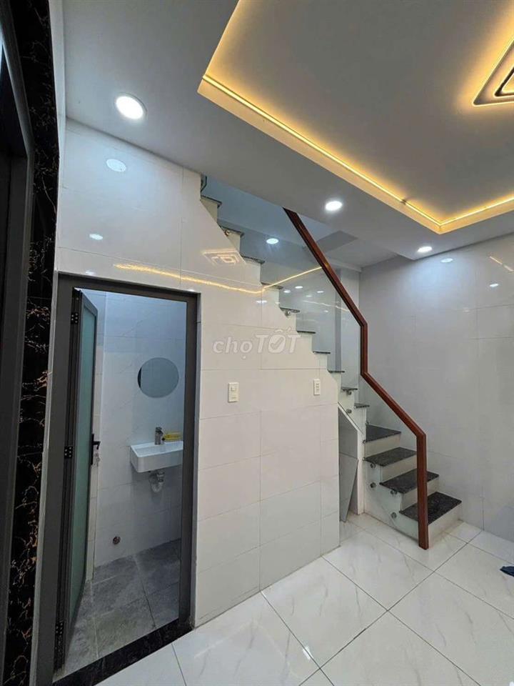 Q11- nhà mới xây cần bán - 2 tầng - giá nhỉnh 3,5 tỷ