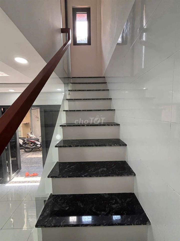 Q11- nhà mới xây cần bán - 2 tầng - giá nhỉnh 3,5 tỷ