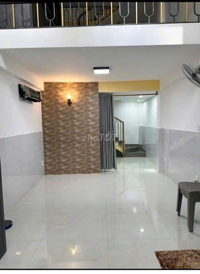 Q11- nhà mới xây cho thuê - 1 trệt 2 lầu Sân thượng 