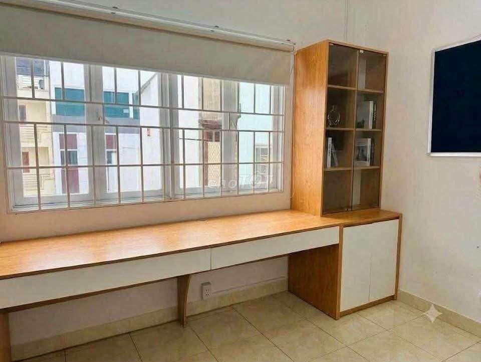 Q10-CX bắc hải - DT 4*12 - 3 lầu -4 phòng - full nội thất