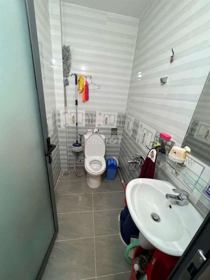 Q11- nhà đẹp mới cho thuê NC - cư xá Bình Thới -5 tầng 5P +  DT 4*15.