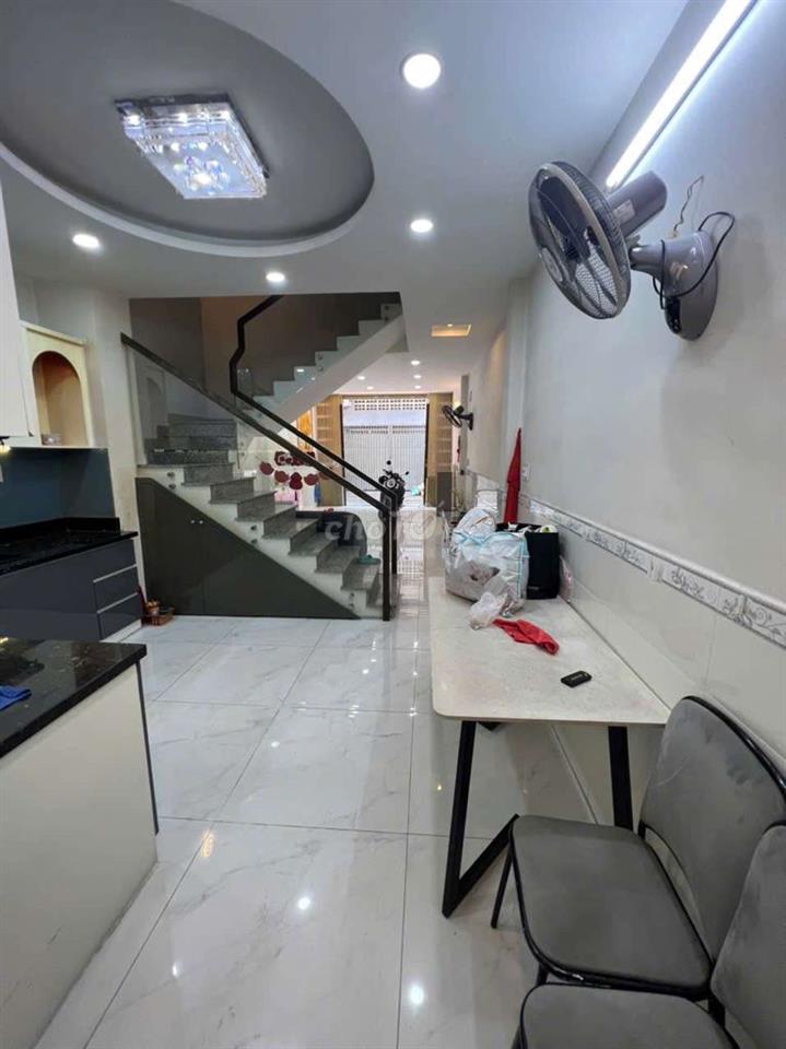 Q11- nhà đẹp mới cho thuê NC - cư xá Bình Thới -5 tầng 5P +  DT 4*15.