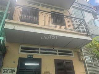 nhà riêng 2 tầng,  DTSD 52m2, hẻm chính ra Lý Thái Tổ ,