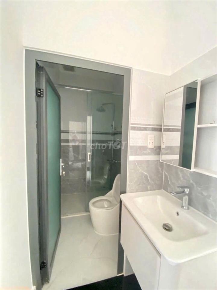 1 CĂN *** - NHÀ PHỐ Q8 CÁCH VÕ VĂN KIỆT 300M
