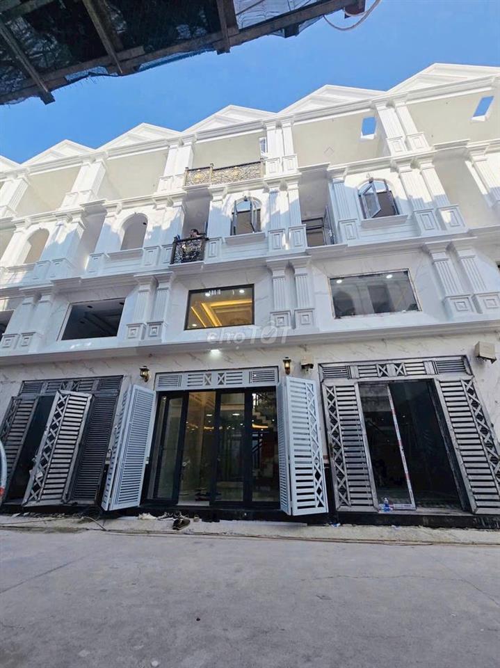 1 CĂN *** - NHÀ PHỐ Q8 CÁCH VÕ VĂN KIỆT 300M