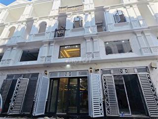 1 CĂN *** - NHÀ PHỐ Q8 CÁCH VÕ VĂN KIỆT 300M