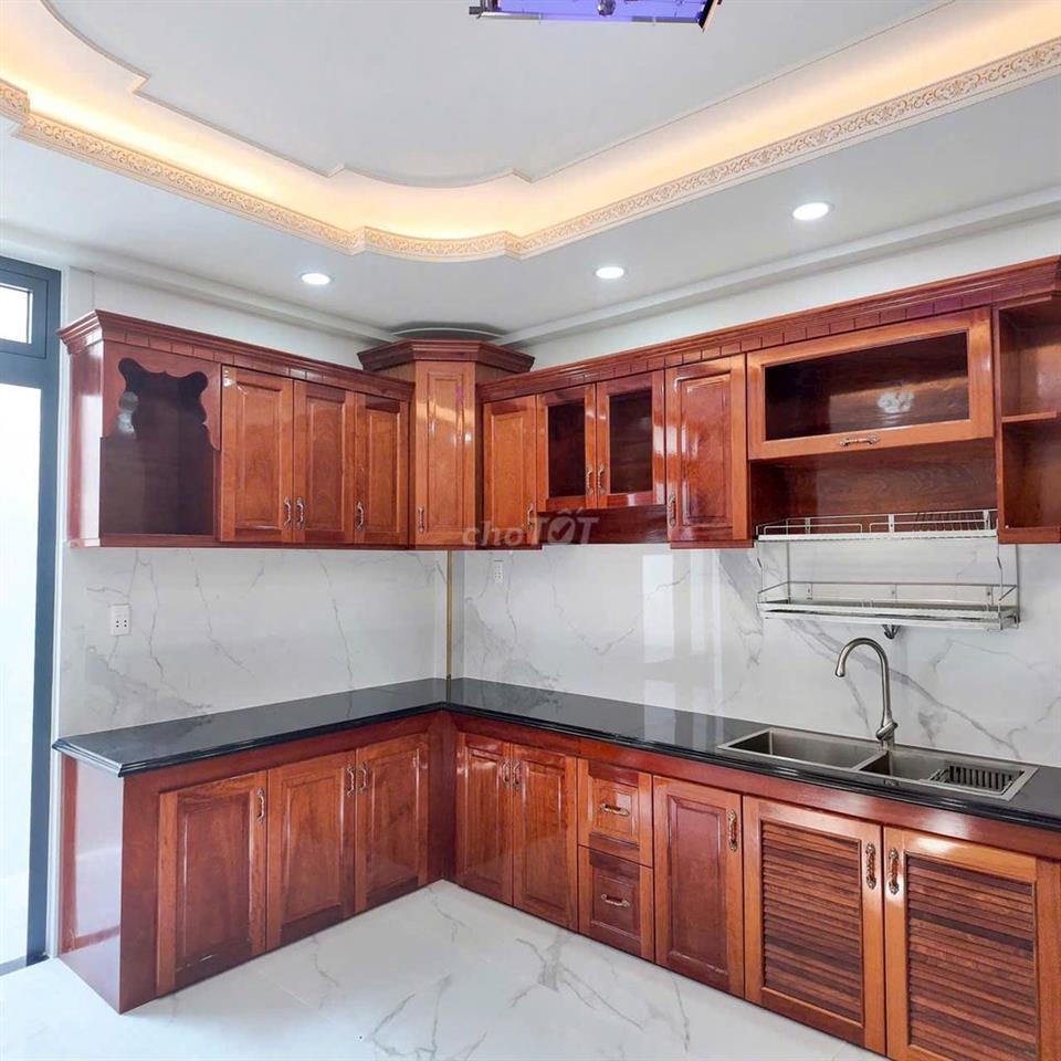 1 CĂN *** - NHÀ PHỐ Q8 CÁCH VÕ VĂN KIỆT 300M