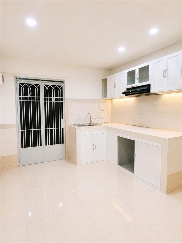 🔥 NHÀ HẺM XE TẢI 3/2 - QUẬN 10 - 3 PHÒNG NGỦ - CHỈ 15TR/THÁNG 🔥