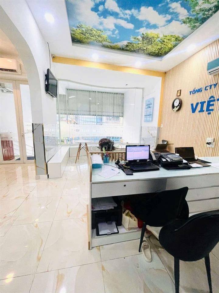 cho thuê nhà Hoàng Hoa Thám dt. 6x19m 1 hầm 3 lầu st