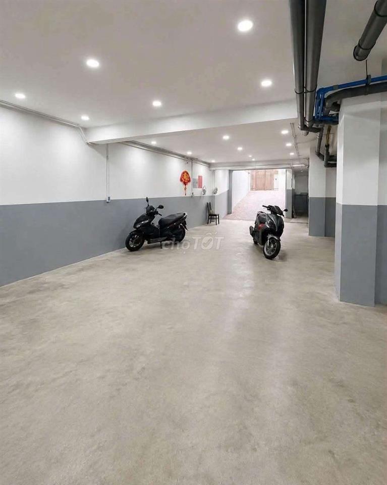 nhà mặt tiền nguyễn trọng tuyển, p1. dt 7x22m 1 hầm 5 lầu st. 