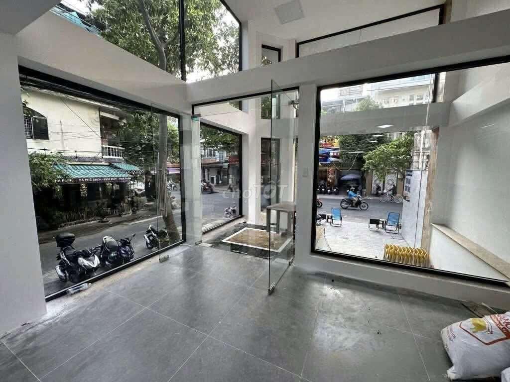 góc 2 mặt tiền đường A4, khu k300, tân bình