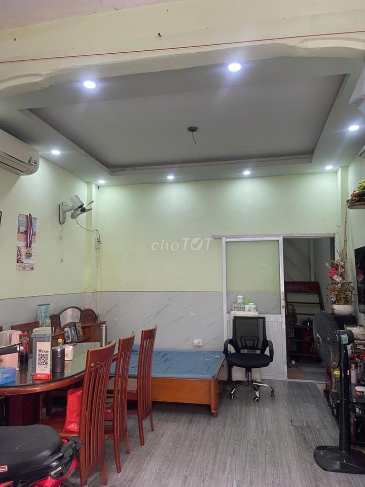 Cho thuê nhà nguyên căn, hẻm xe hơi, phía sau ĐH Bách khoa