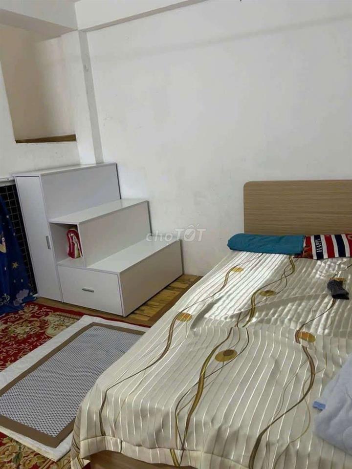 mặt tiền đường 3/2 khu vực sầm uất 