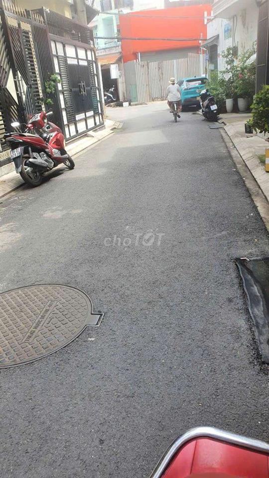 nhà thuê 2 phòng ngủ hẻm xe hơi làm kho hay GĐ ở 