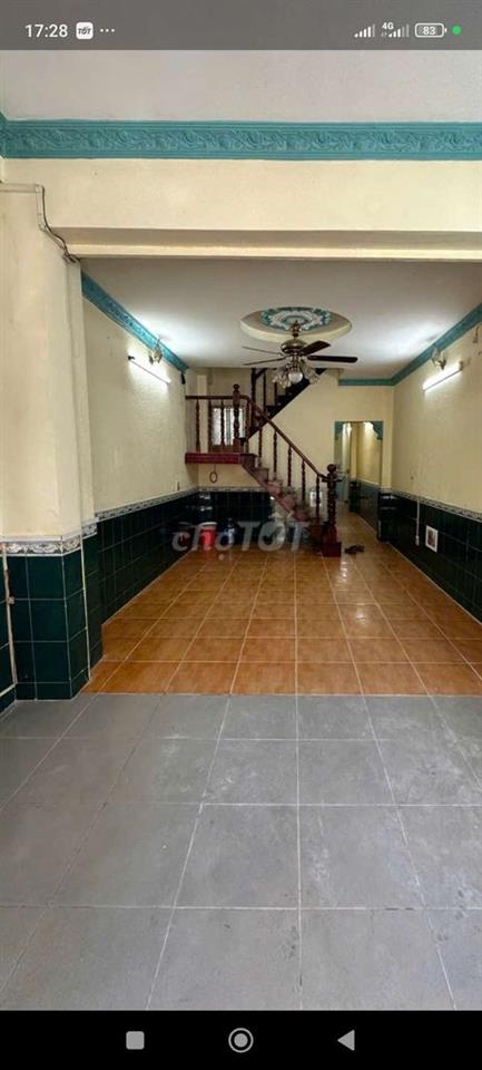 nhà đẹp sạch sẻ 4 phòng ngủ wa rẻ 