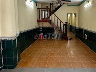 nhà đẹp sạch sẻ 4 phòng ngủ wa rẻ 