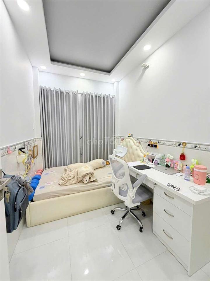 nhà đẹp 3 phòng ngủ có nội thất wa rẻ vô ở liền 