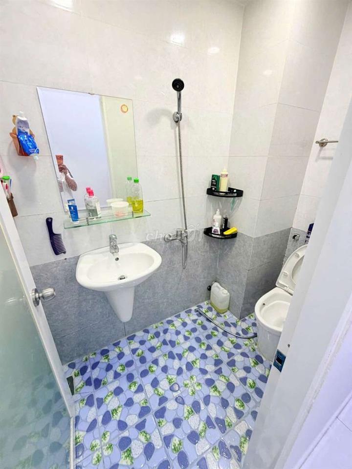 nhà đẹp 3 phòng ngủ có nội thất wa rẻ vô ở liền 