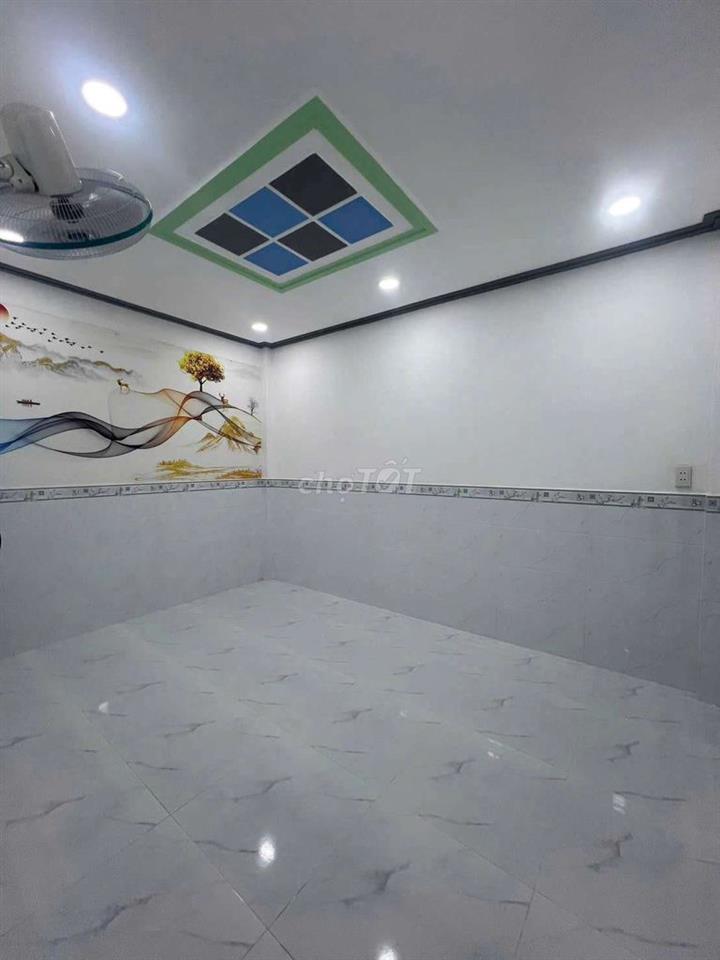 nhà đẹp 3 phòng ngủ 2 lầu wa rẻ vô ở liền nhà mới 