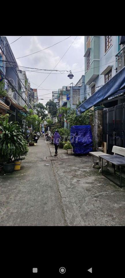 nhà đang sữa mới giá rẻ 1 lưng 1 lầu 2 phòng ngủ 2vs 